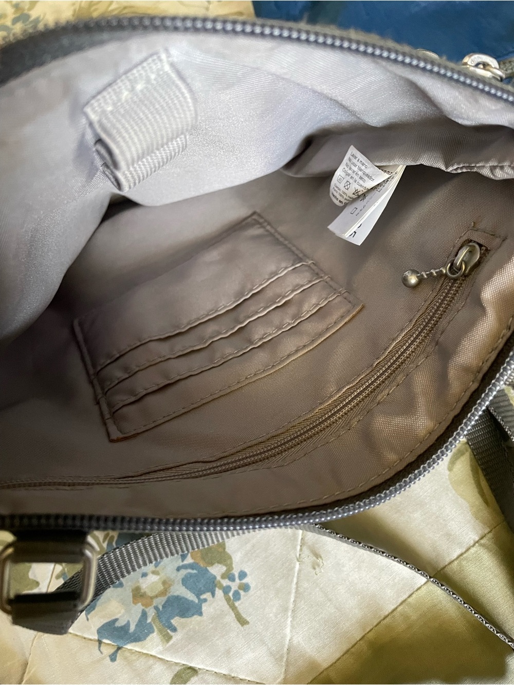 Baggallini bags/Crossbody bags - Picture 11 of 12